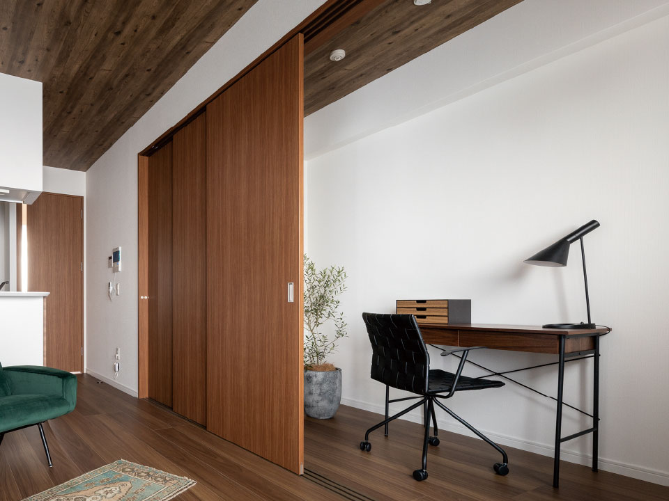 3 Sliding Door